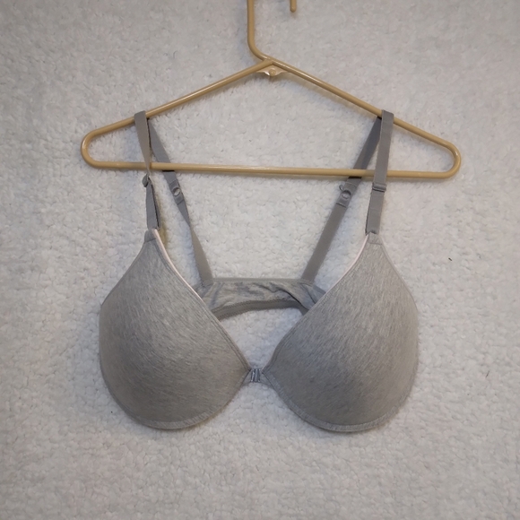 Fruit of the Loom Underwire Bra- 38D - Picture 1 of 4